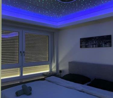 Weiden in der Oberpfalz Apartment | Modern Cozy Apartment With Stars