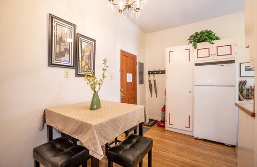 Glenwood Springs Apartment | Modern, Cozy, Beautiful Space in the Heart of Downtown Glenwood Springs