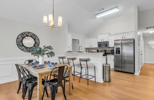 Pooler House | Modern Cozy Chic Escape