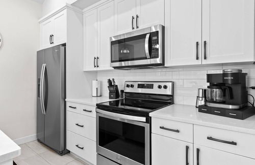Sun Peaks Condo | Modern & Cozy Condo w/Hot Tub!
