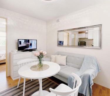 Sasa Apartment | Modern Cozy Condo with Smart Lock at Seawind