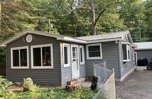 Caseville Cabin | Modern cozy cottage walk to beach and trails
