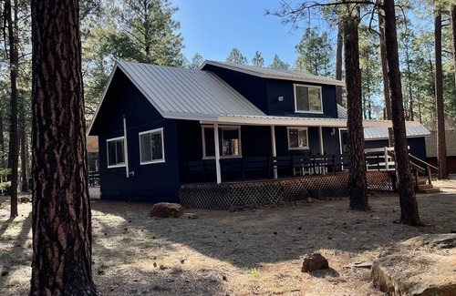 Heber Cabin | Modern cozy Forrest Lakes Cabin