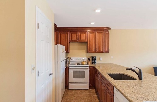 Hensonville House | Modern & cozy getaway, Windham. Skiing. Perfect for families. The Nordic Light