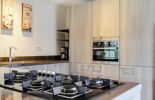 Noordwolde House | Modern cozy Home with Sauna