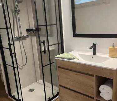 Pontault-Combault Villa | Modern,cozy house near Paris & Disneyland Paris