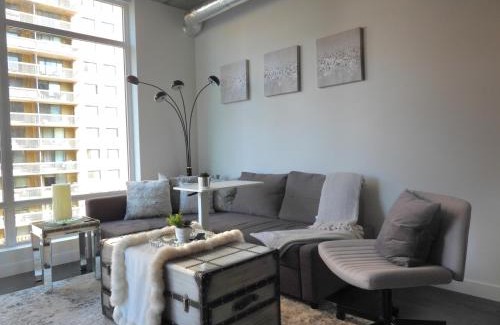 Connaught Apartment | Modern Cozy Nest