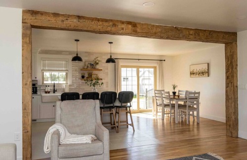 Witmer House | Modern/Cozy rancher, Amish views*hot tub/game room
