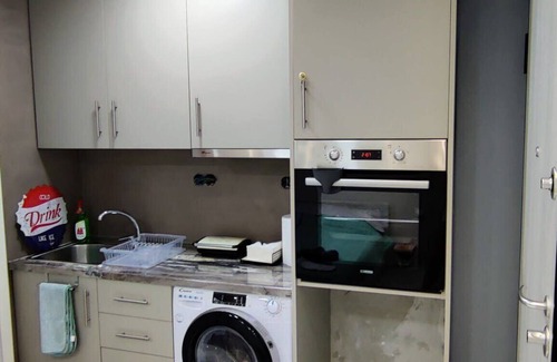 Agii Theodori Apartment | Modern Cozy VerGian Studio 2 min from the Beach