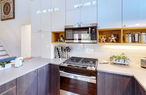 Concord Cottage | Modern creekside cottage with patios, yard & great location for exploring
