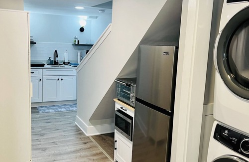 Washington House | Modern DC Retreat Near waterfront w/Free Parking