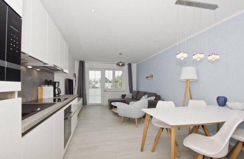 Gross Zicker Apartment | Modern vacation apartment with private terrace - Haus Inselwind FeWo MEERsand