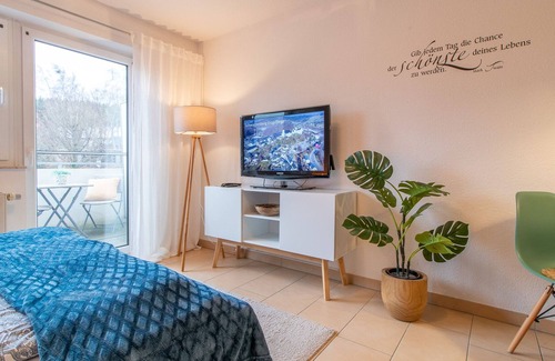 Schwarzenberg/Erzgeb. Apartment | Modern Apartment I Balcony I Free Parking I WLAN