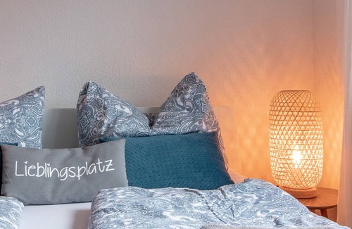 Schwarzenberg/Erzgeb. Apartment | Modern Apartment I Balcony I Free Parking I WLAN