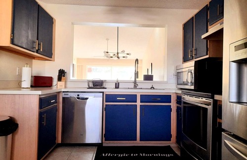 Naples Condo | Modern Deco Condo in Naples, Bershire lakes community pools heated tennis