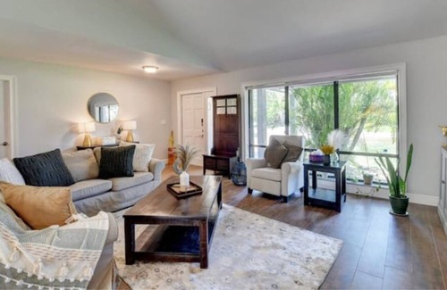 Tropic Palms House | Modern Delray House BEACH 2miles Near Downtown