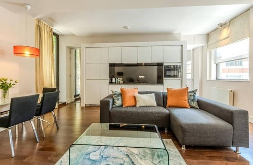 Greenwich West Apartment | Modern Deluxe Apartment London Greenwich - Great Transport Links