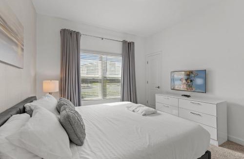 Kissimmee House | Modern design near Disney Top resort