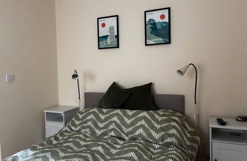 Umberleigh Cabin | Modern Devon retreat surrounded by the moors, perfect for families or relaxing.