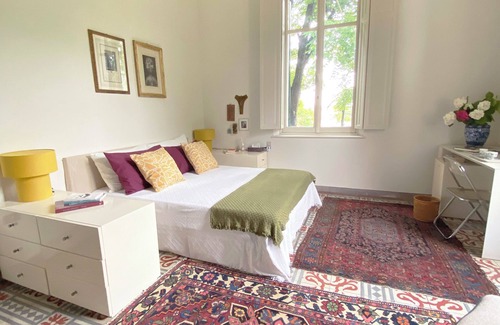 Parma Bed & Breakfast | Modern" double room with bathroom in a late 19th century villa