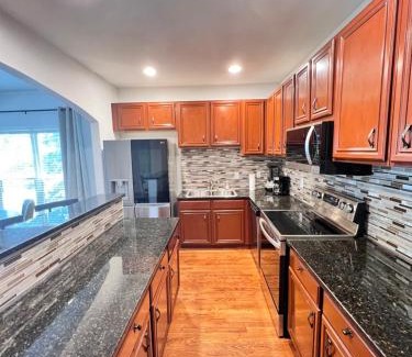 Sylvan Hills Villa | Modern Downtown ATL Retreat