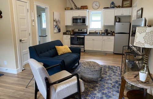 Garden District Apartment | Modern Downtown CDA “Base Camp” Studio - perfect for your CDA Adventure Retreat