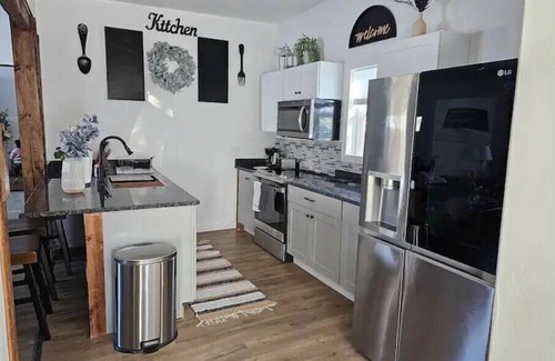 Idaho Falls House | Modern Downtown Livingnn