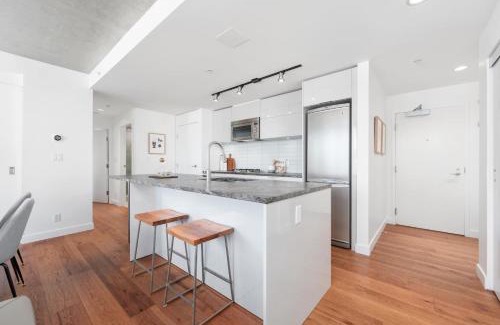 Gastown Apartment | Modern Downtown Stay!