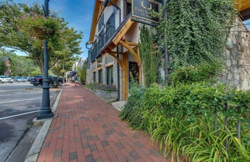 Highlands Apartment | Modern Downtown Studio Apartment - Galax