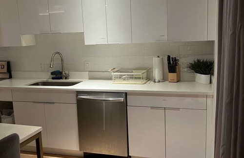 Midtown Village Apartment | Modern Downtown Suite -2BR-Apt 3F