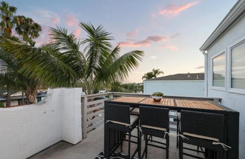 Encinitas House | Modern Dream Home - Fire Pit, Grill, Large Yard & AC