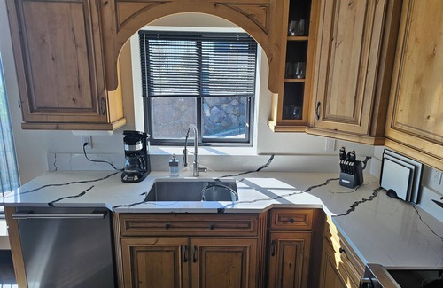 North End Apartment | Modern Duplex Retreat with Water Views – Ideal Tacoma Getaway