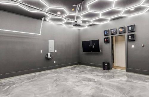 Greater East End House | Modern East Downtown Home