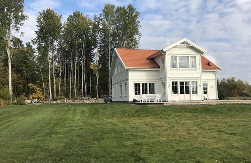 Vaddo House | Modern Eco Friendly Country House