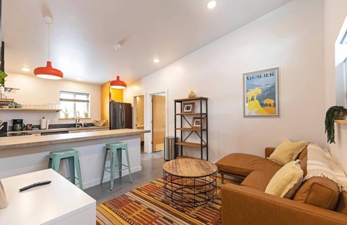 Lower Rattlesnake House | Modern, Eco-Friendly Home - Walking distance to Downtown Missoula & St. Pats Hospital