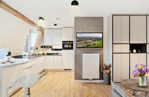 Mitte Apartment | Modern Elegance in historical City Center
