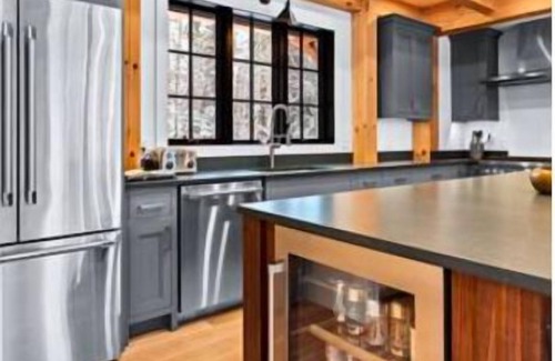 Morrisville House | Modern Elegance in Sterling Valley New 4BR Retreat