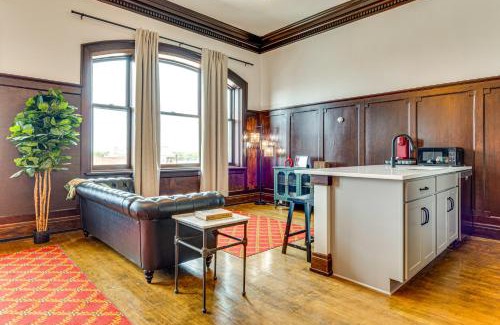 Crawfordsville Apartment | Modern Elegance Timeless Crawfordsville Studio!
