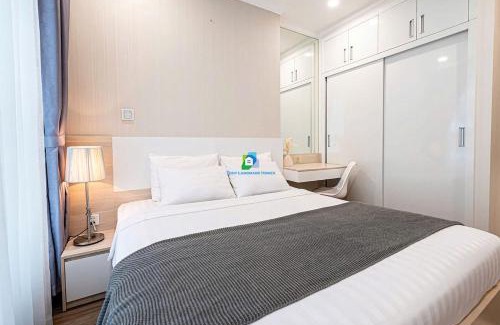 Hang Xanh Apartment | Modern Elegance in Central Park