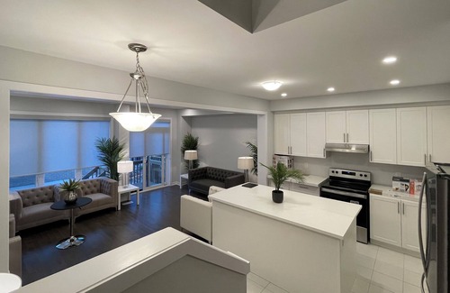 Markham House | Modern Elegant Full Townhouse In Prestigious UnionVilla, Augus Glen Community