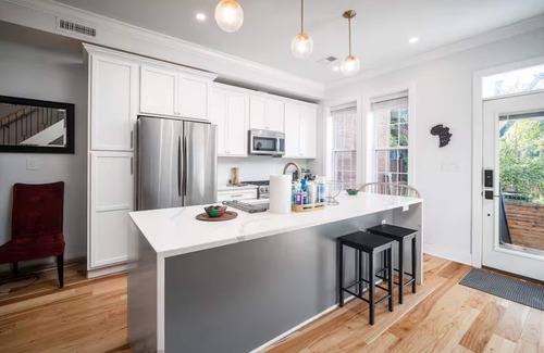 Bloomingdale House | Modern & Elegant Hidden Gem-Extended Stays Welcome