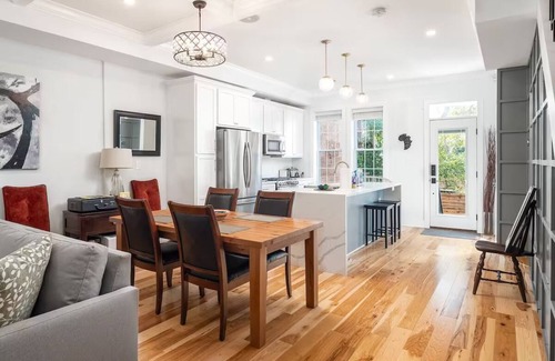 Bloomingdale House | Modern & Elegant Hidden Gem-Extended Stays Welcome
