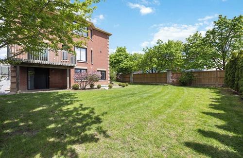 Richmond Hill House | Modern Elegant Home North Toronto
