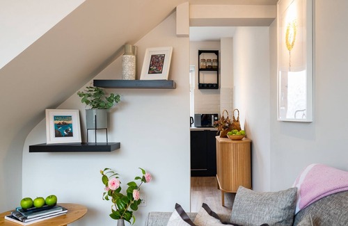 Kenmare House | Modern Elegant Townhouse in Historic Kenmare