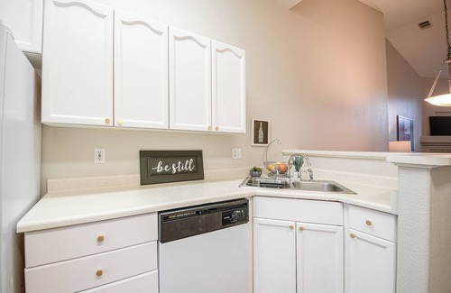 Meadow Hills House | Modern entire Spacious Townhome close to Cherry Creek Reservoir