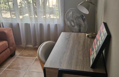 Beacon Bay Villa | Modern Executive Unit