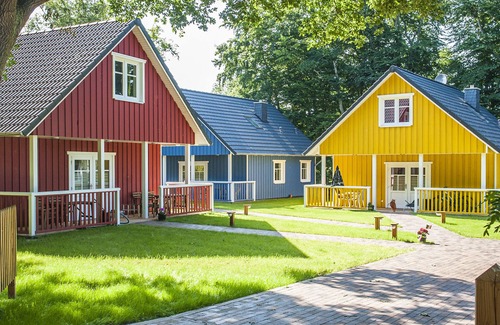 Zetel House | modern family-friendly Sweden house right on the lake