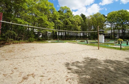 Mashpee Condo | Modern family-friendly Sea Mist Resort w/many amenities close to beaches!