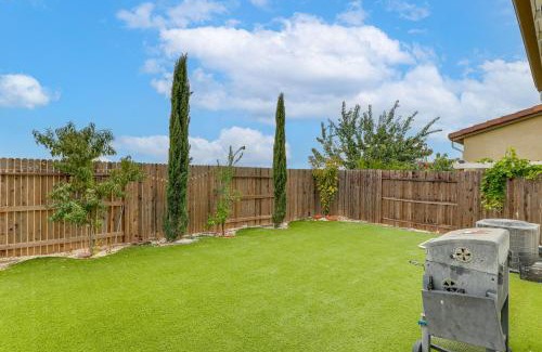 Roseville House | Modern Family Home in Suburbs of Sacramento!