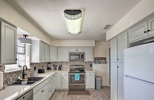 Sanger House | Modern Family Home w/ Pool & Patio!